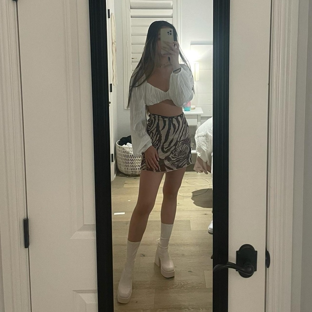 Princess Polly Crop Top Puffy Sleeve white top